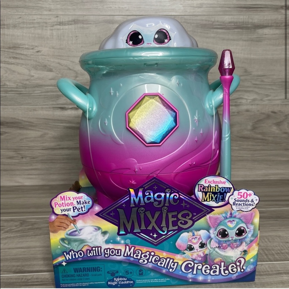 Magic Mixies Cauldron Rainbow Exclusive Mist